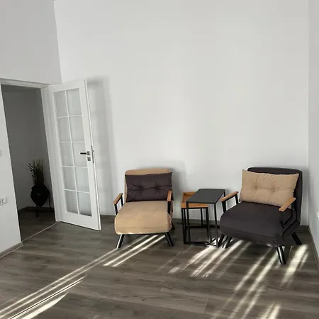 The Queen Bee - Premium Apartment *